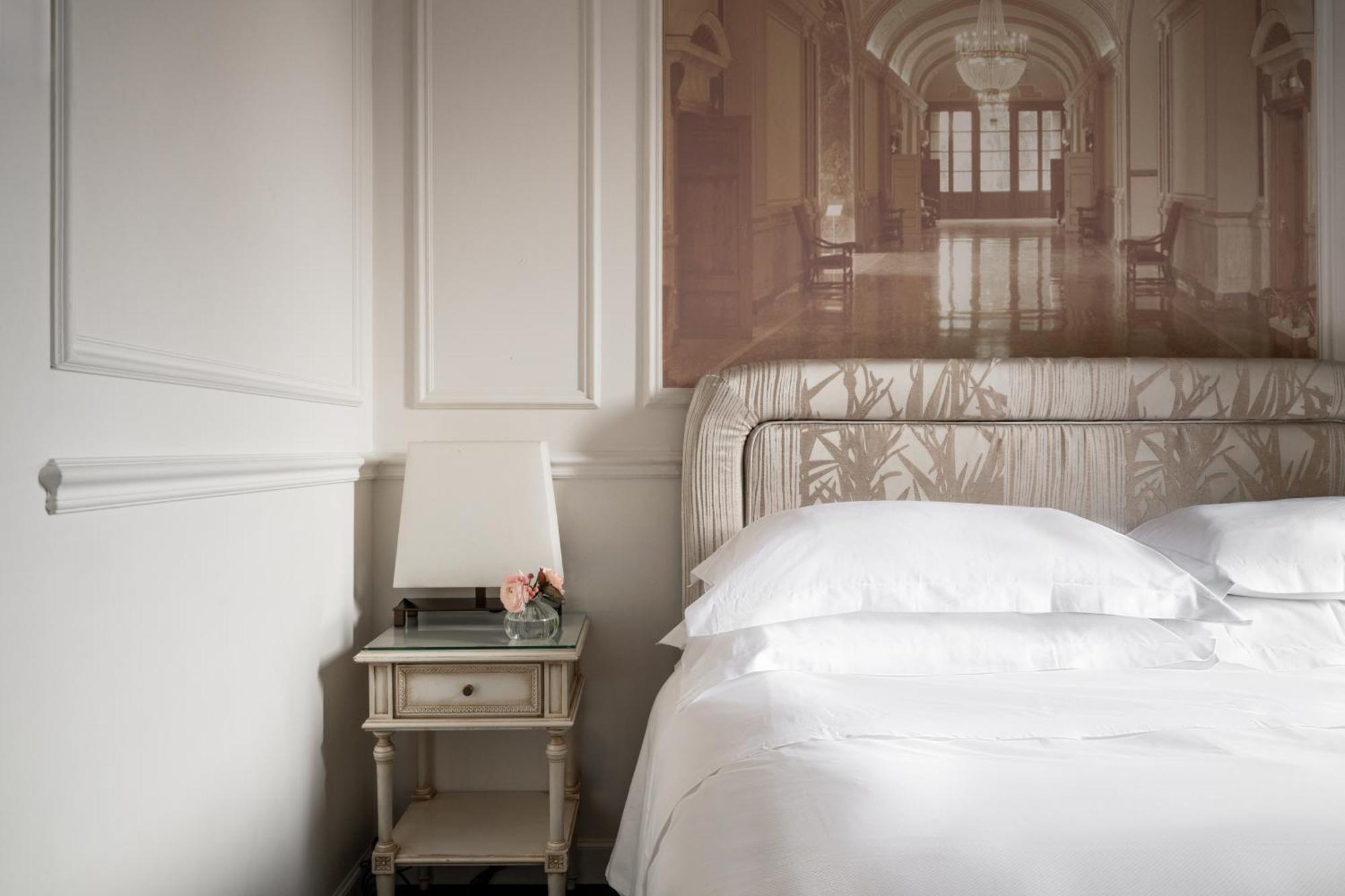 King Room Lake View